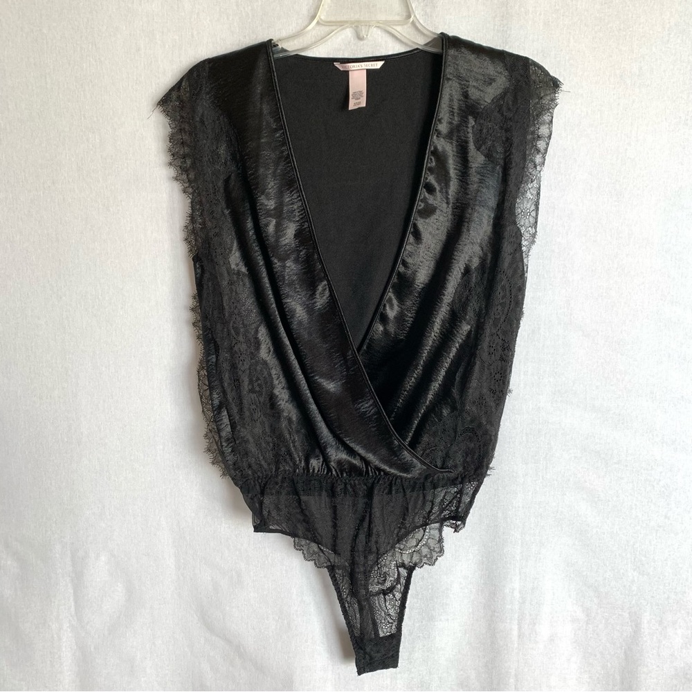 Victoria's Secret Black Satin Lace trim surplice sleeveless thong bodysuit SMALL - Picture 4 of 10
